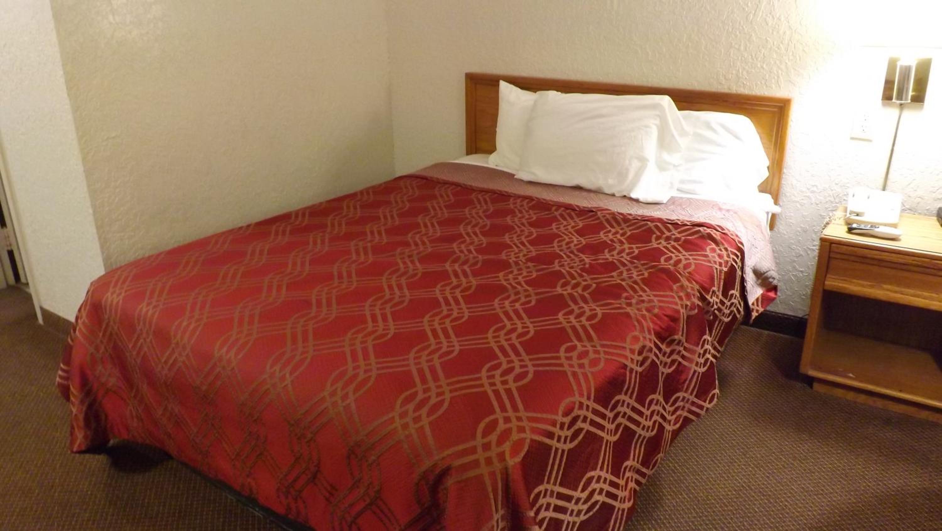 Room, Queen Bed