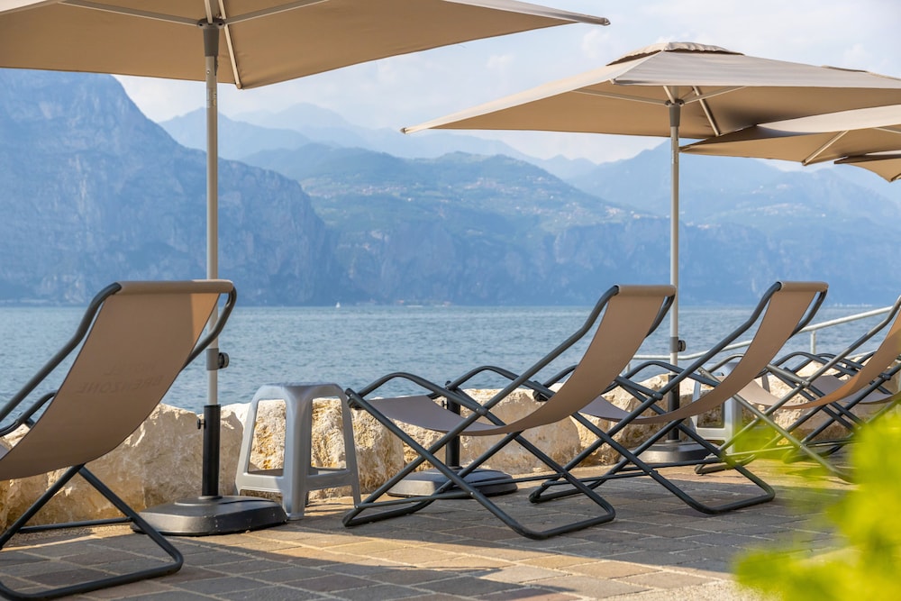 Boutique Hotel Brenzone 67/78