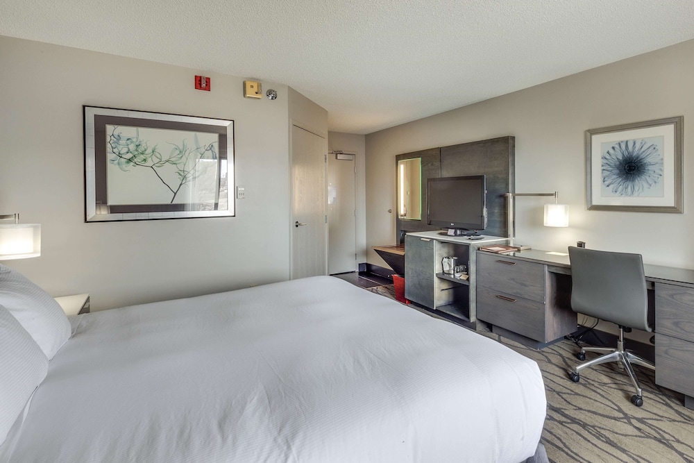 Doubletree by Hilton Hotel Racine Harbourwalk 37/79