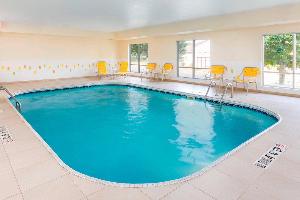 Fairfield Inn and Suites Kansas City Lees Summit in LEES SUMMIT - MO