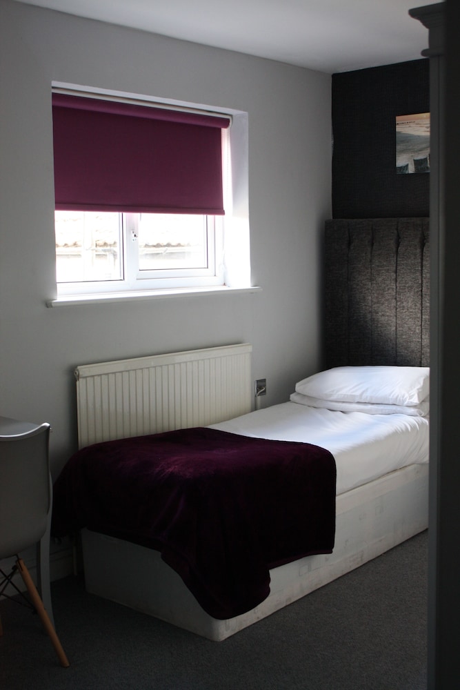 OYO Watton Vibe Hotel 14/50