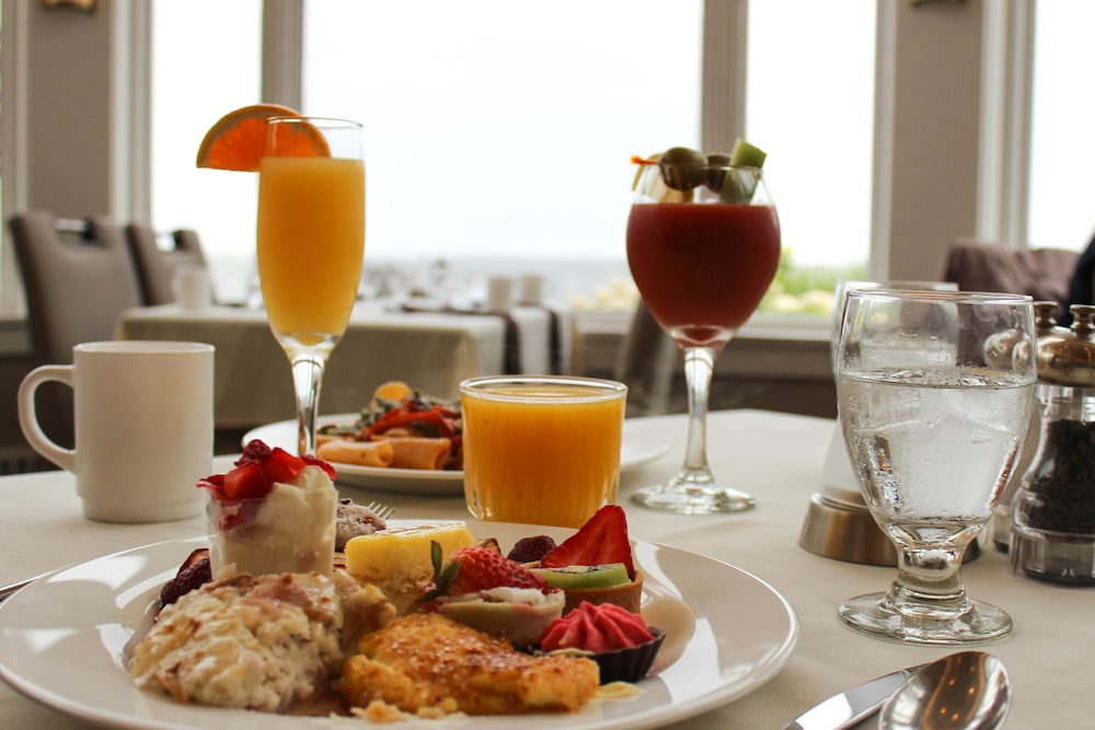 Waters Edge Resort Spa 20/50