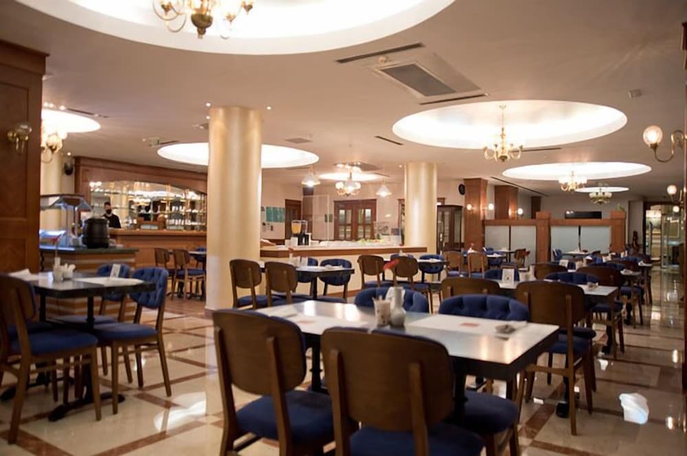 Taksim Metropark Hotel 42/50