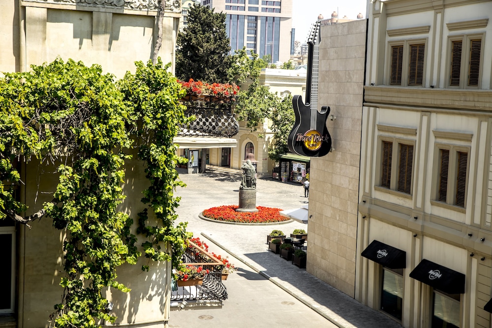 Boutique 19 Hotel 50/56