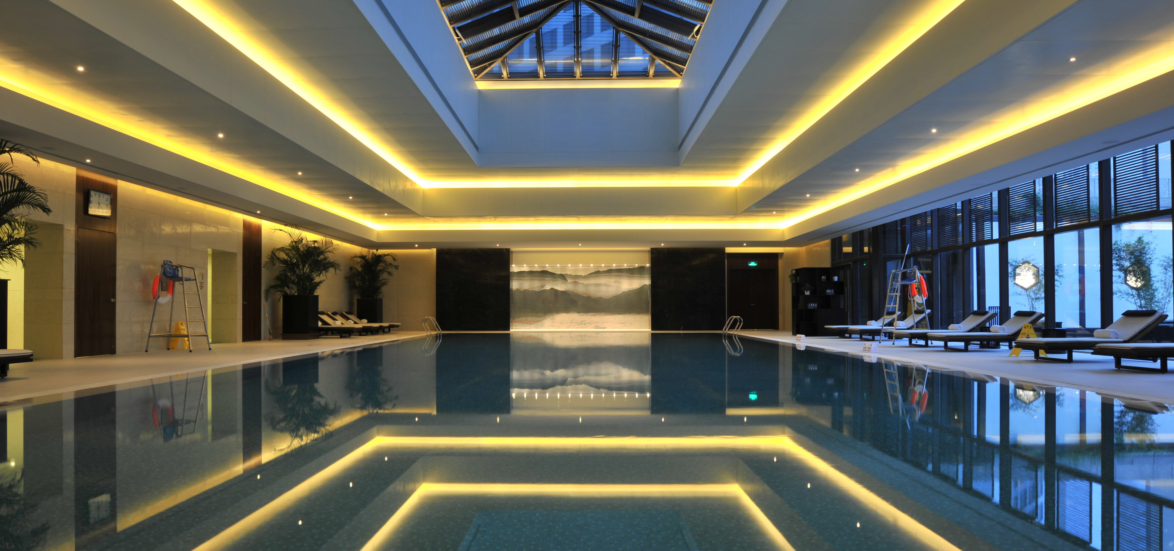 Jinling Hotel 6/52