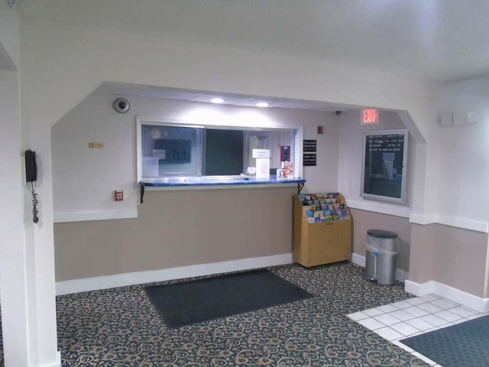 Americas Express Inn 2/22