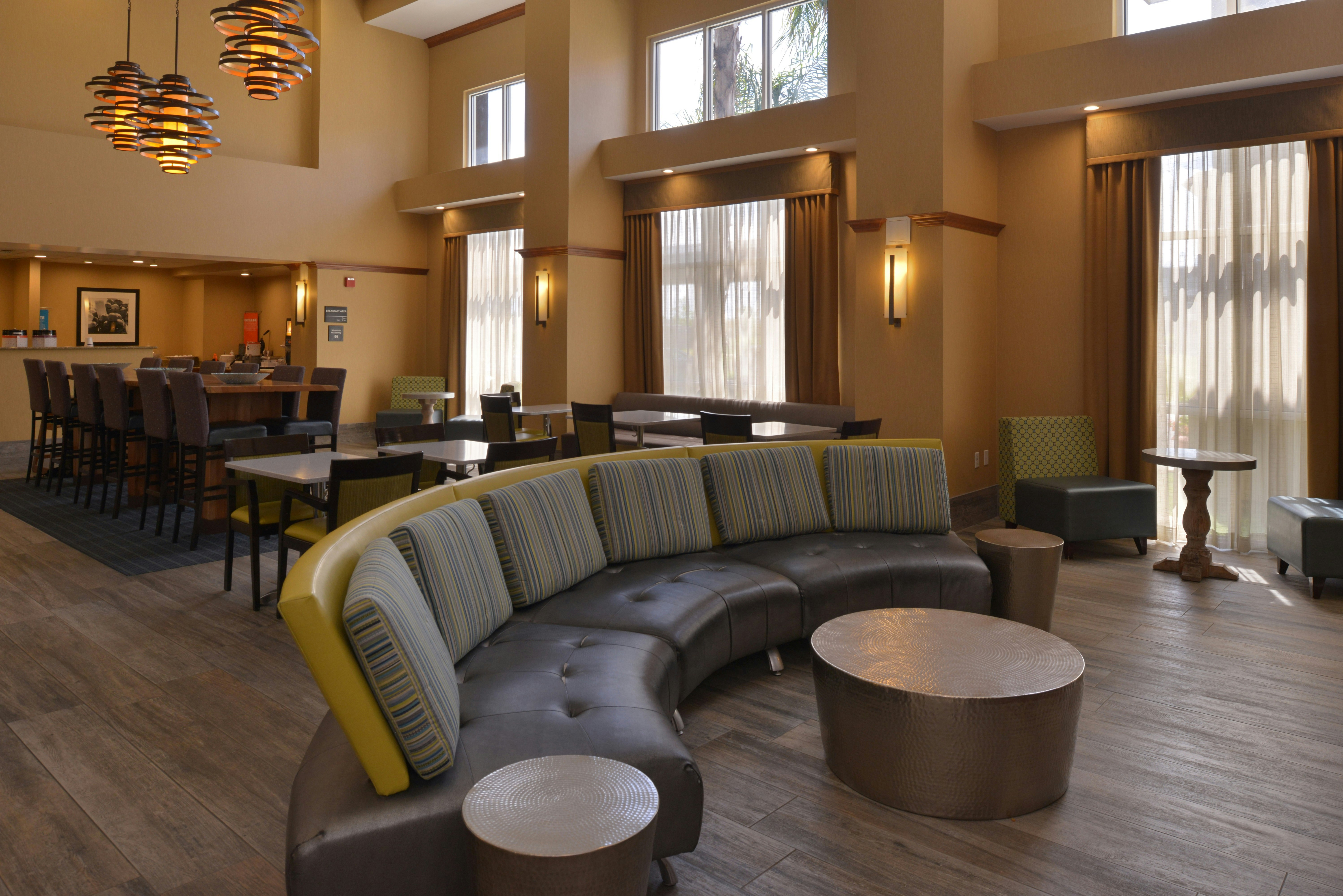 Hampton Inn & Suites Bakersfield North-Airport 47/62