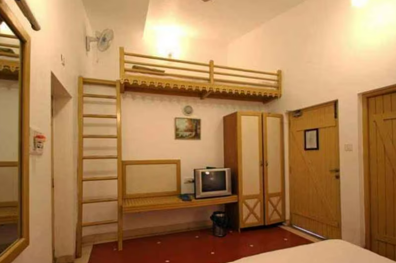 Golden Swan Beach Resort 3/17