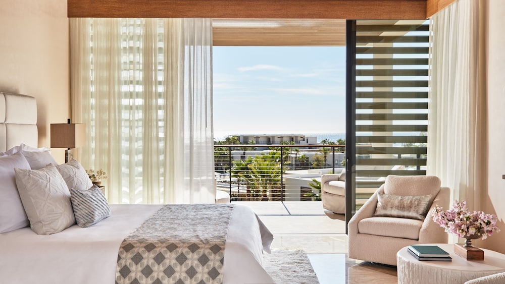 Chileno Bay Resort And Residences 57/76