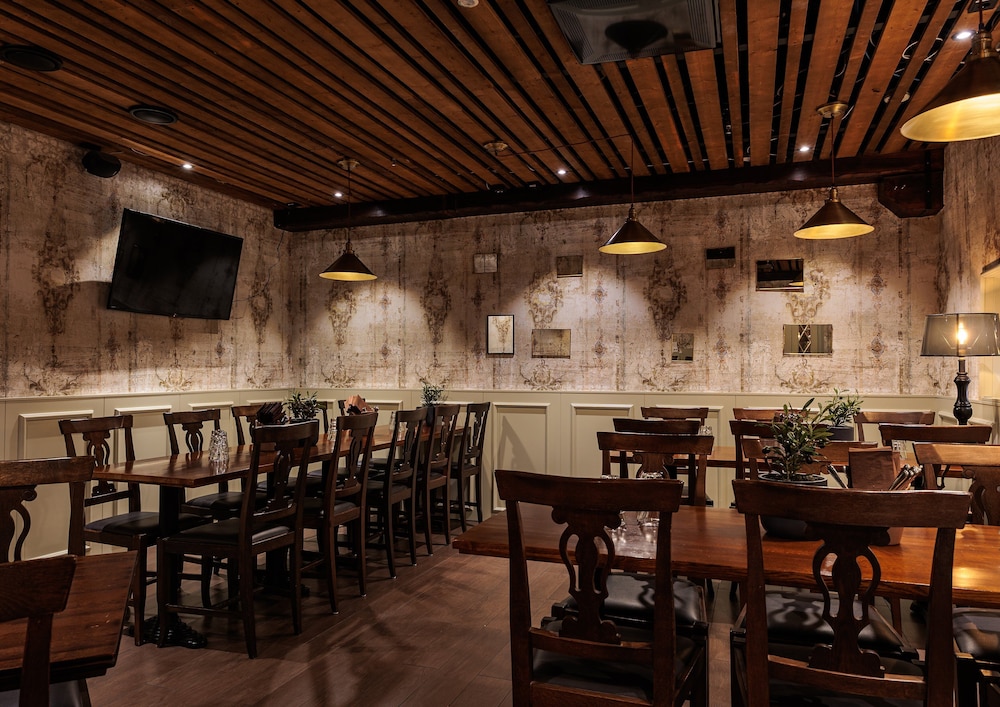 restaurant cafeteria