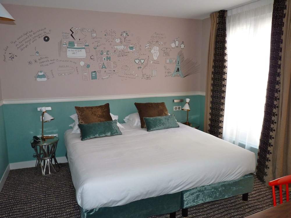 Hotel Des 3 Poussins 26/53