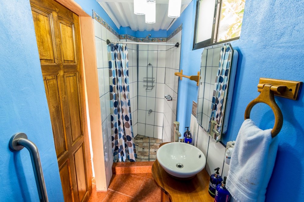 Nepenthe B&B 49/50
