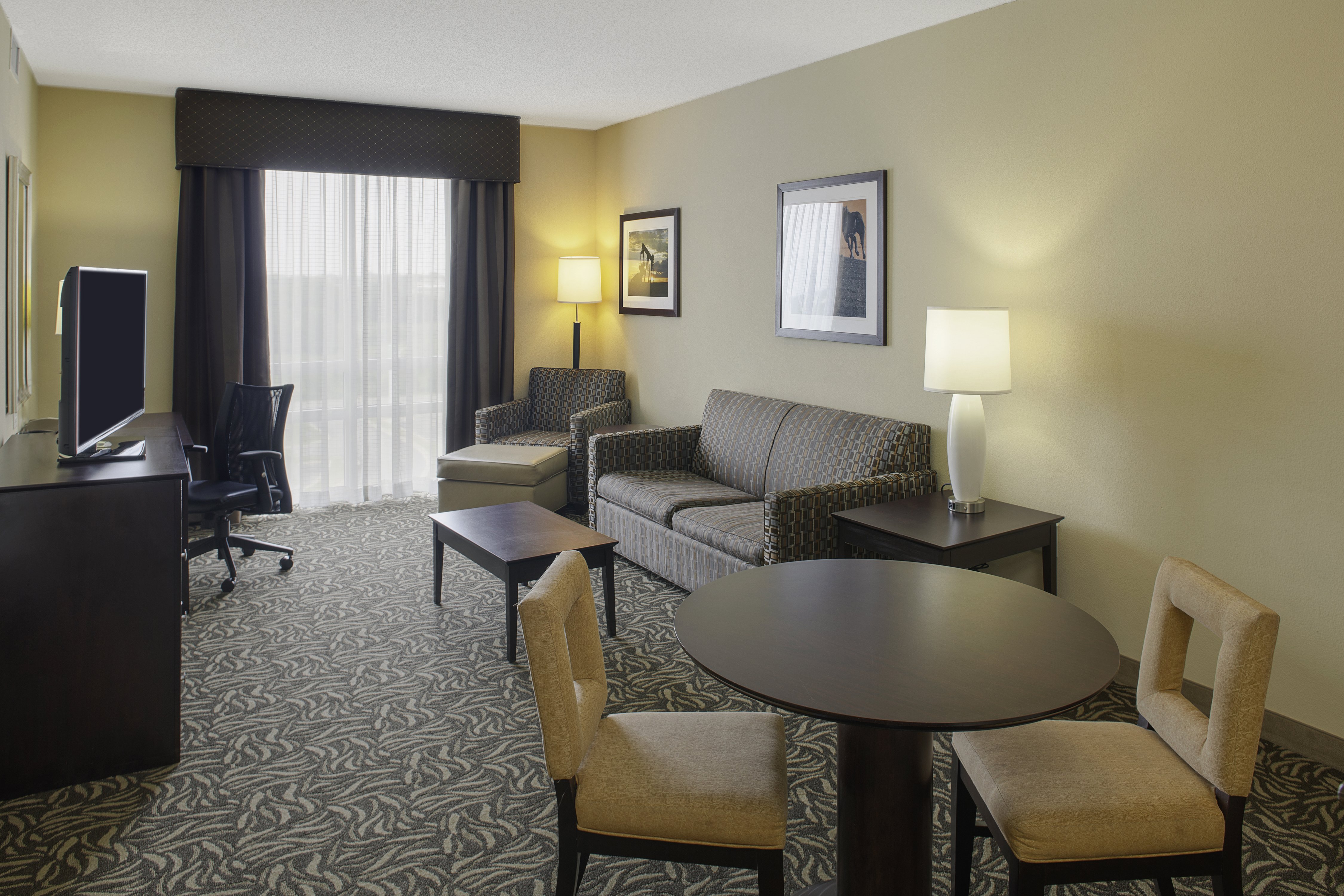 Holiday Inn Ardmore I 35 36/49