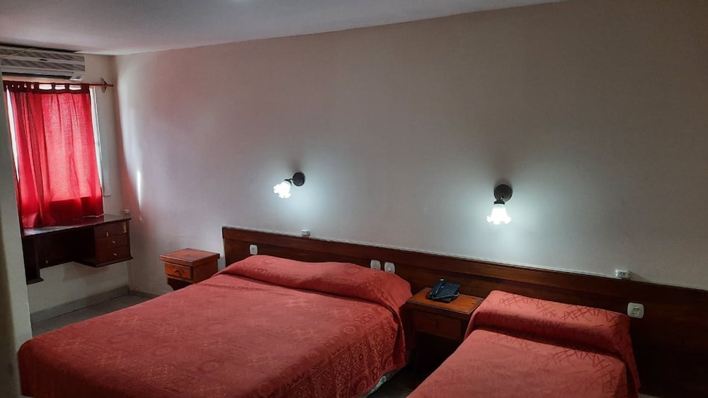 Hotel Marilian II 24/36