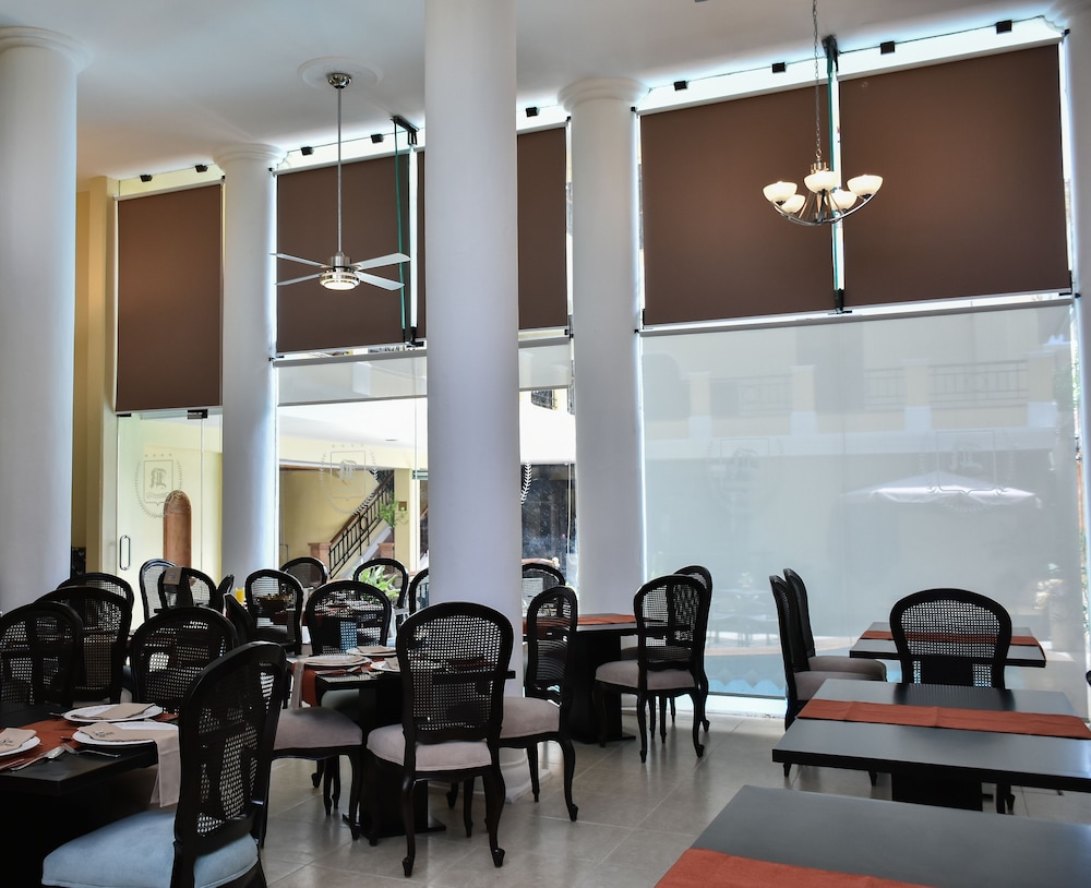 Residencial 42/70