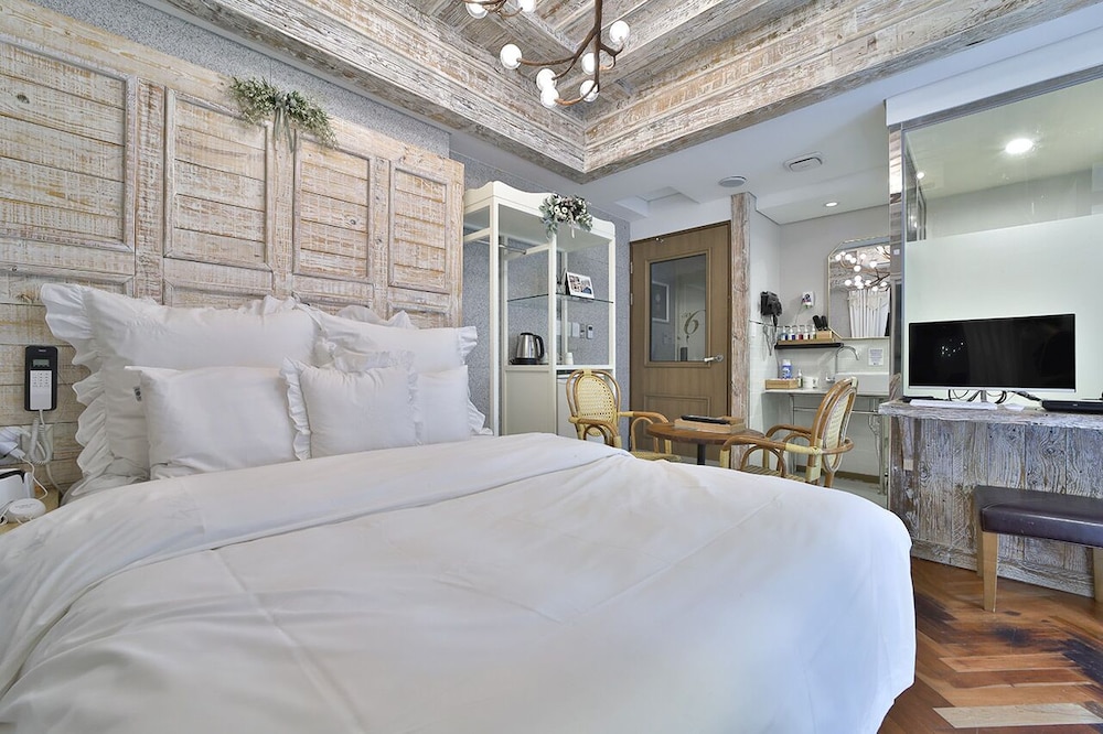 suite, terrace