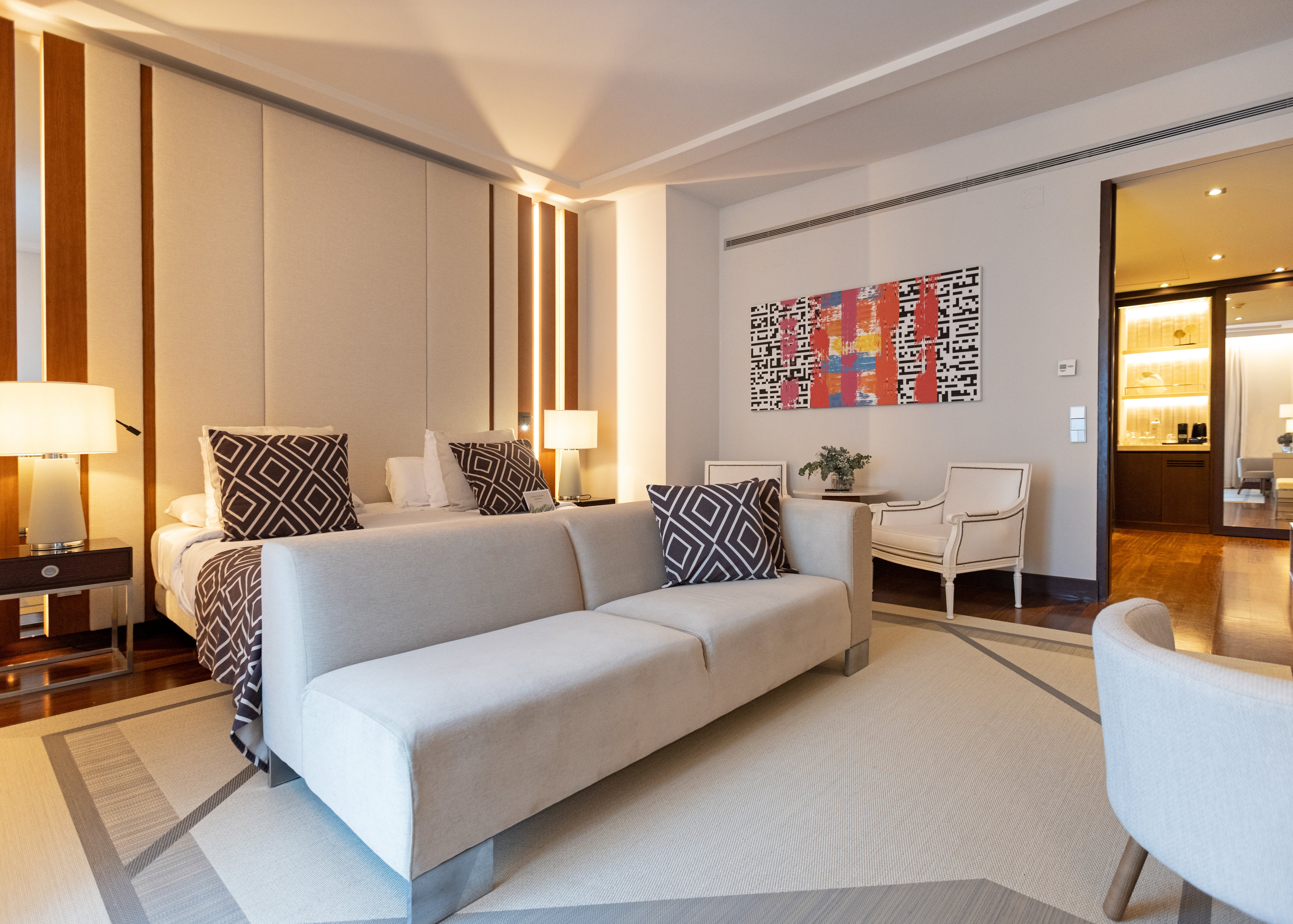 HOSPES AMERIGO 17/25