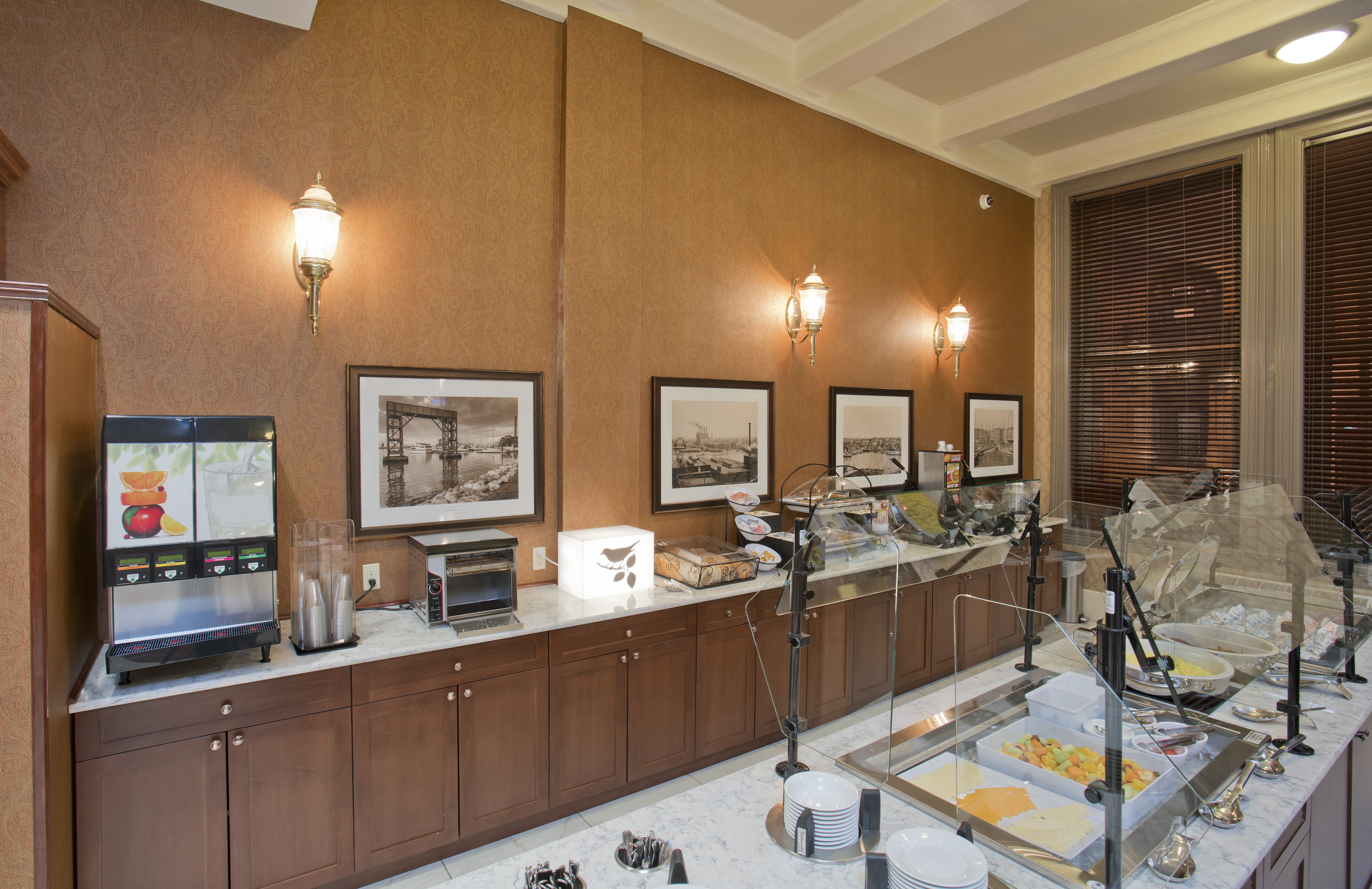 Staybridge Suites BALTIMORE INNER HARBOR 44/80
