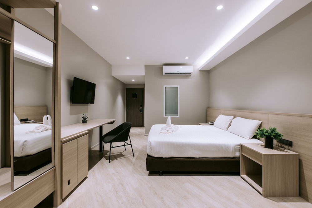 The Rich Hotel Korat 13/65