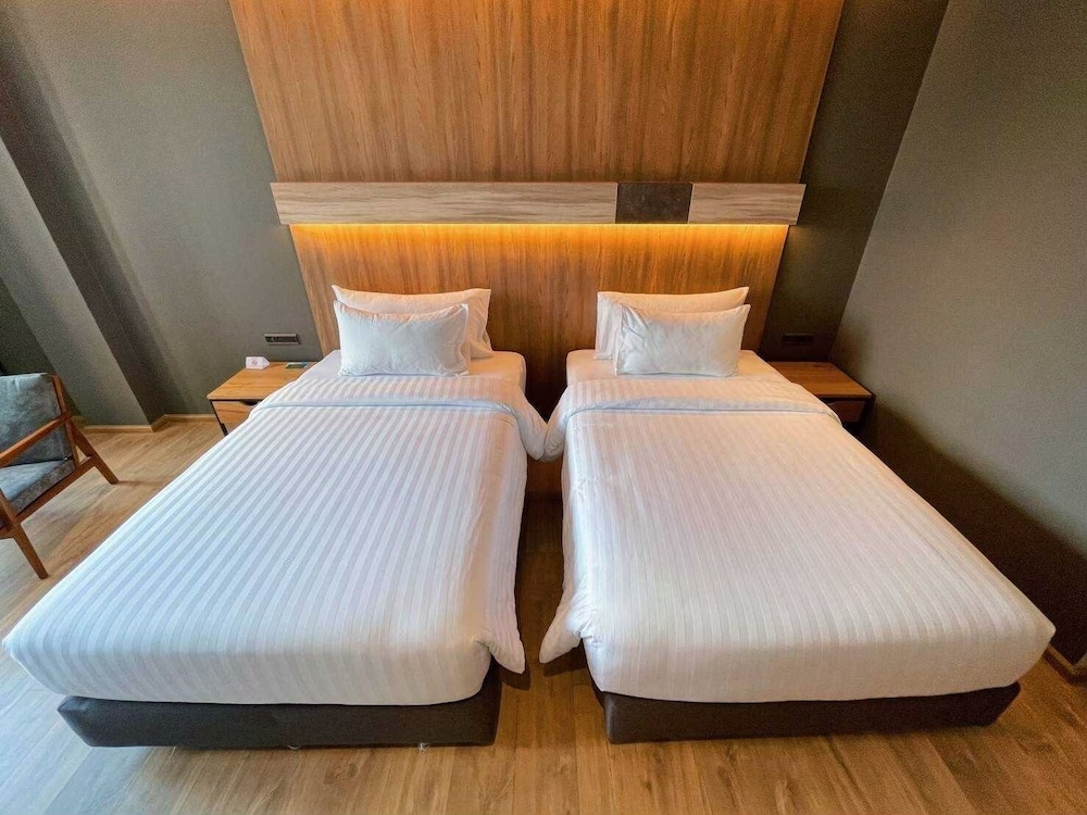 The Teak Hotel Mae Sot 16/50