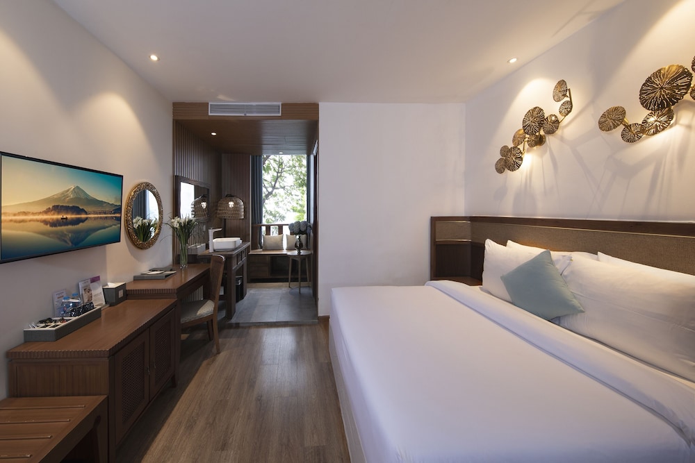 EXECUTIVE, DOUBLE BED