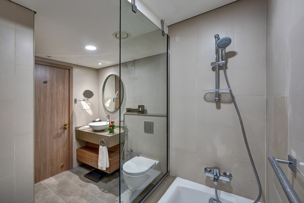 The S Hotel Al Barsha 36/37