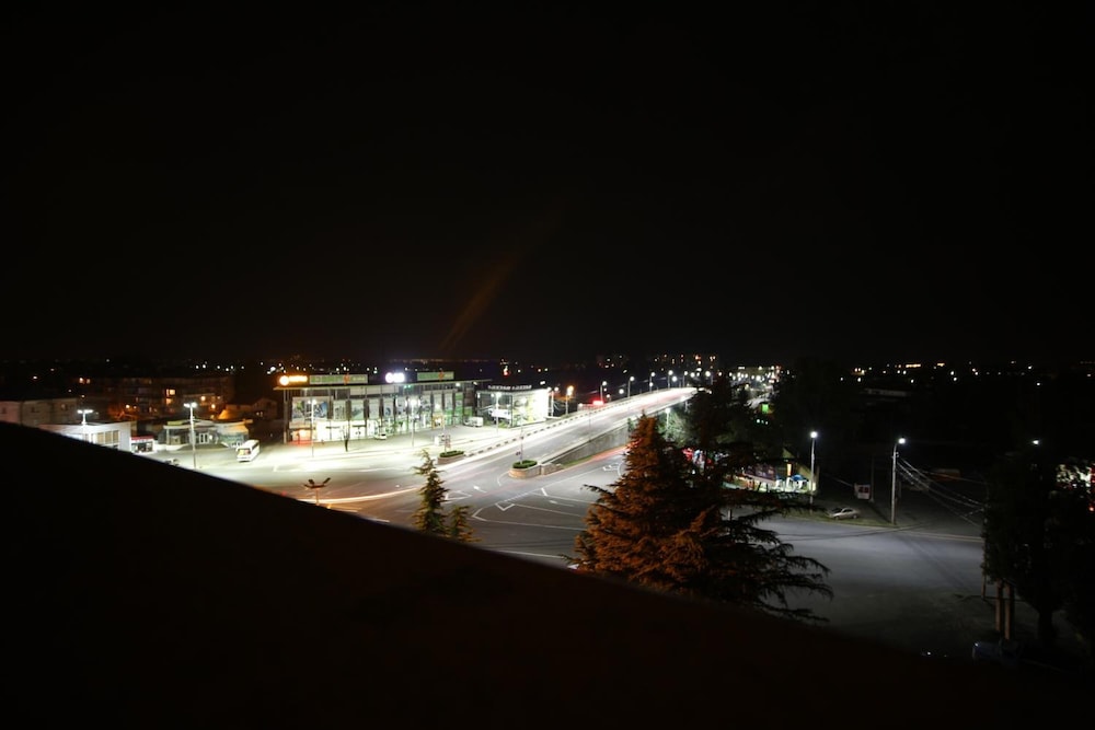 West Tower Hotel Kutaisi 4/25
