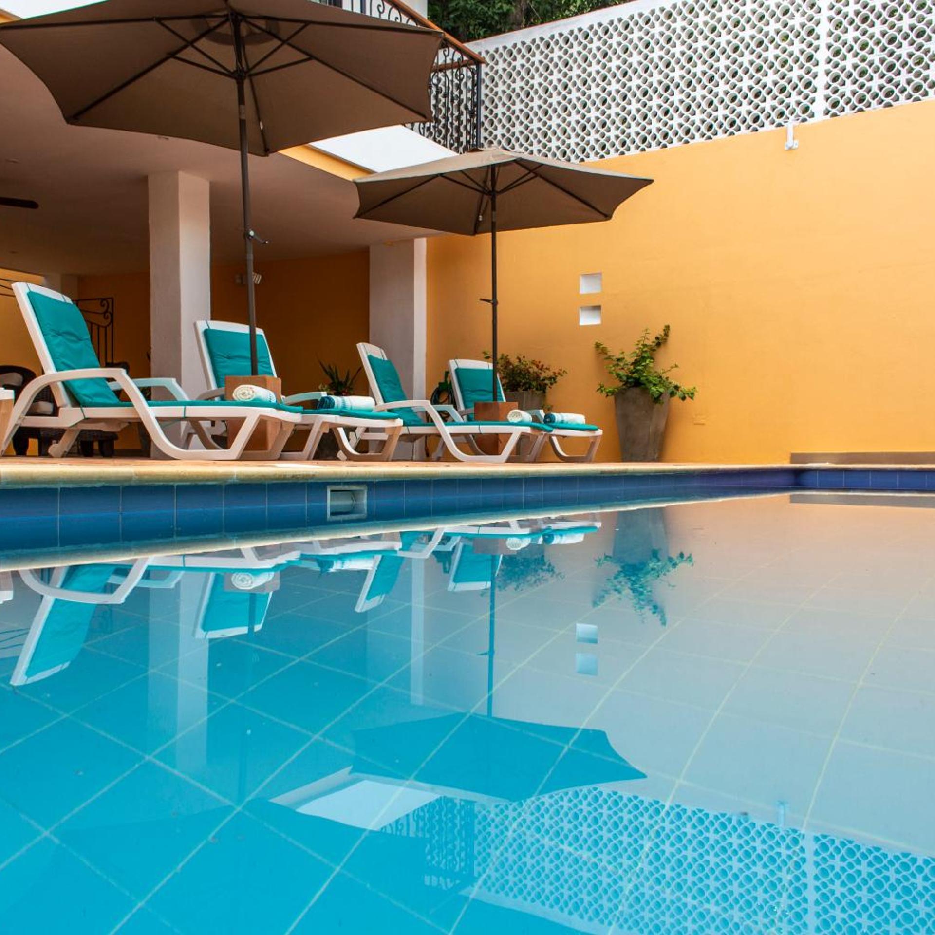 Hotel La Gloria 36/63