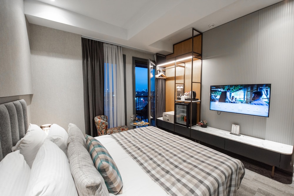 STANDARD, DOUBLE BED, BALCONY