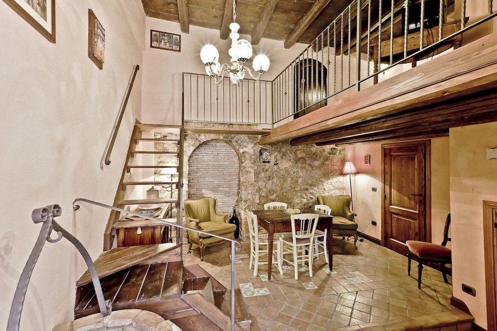 Antica Dimora San Girolamo 40/54
