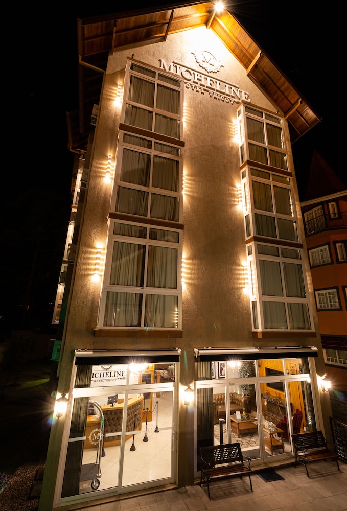 Micheline Hotel Tricot 2/71