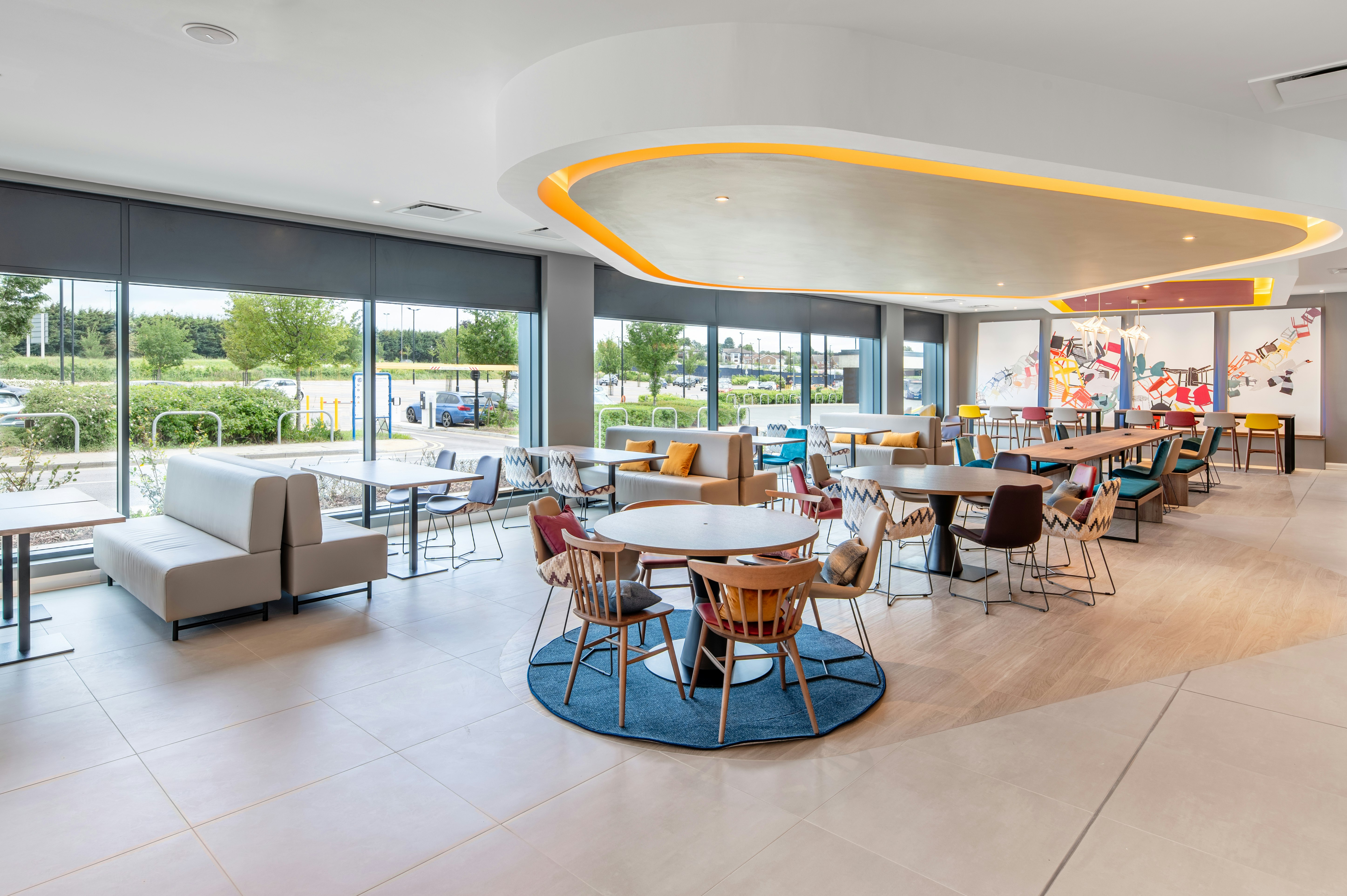 Hampton by Hilton High Wycombe 10/22