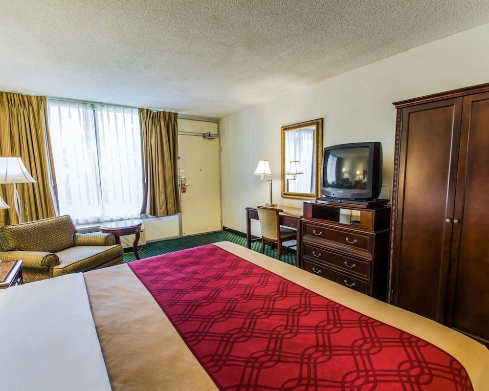 ISLAND HOTEL of Space Coast 23/46