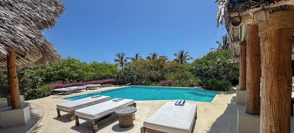 Leopard Point Luxury Beach Resort & Spa 29/52