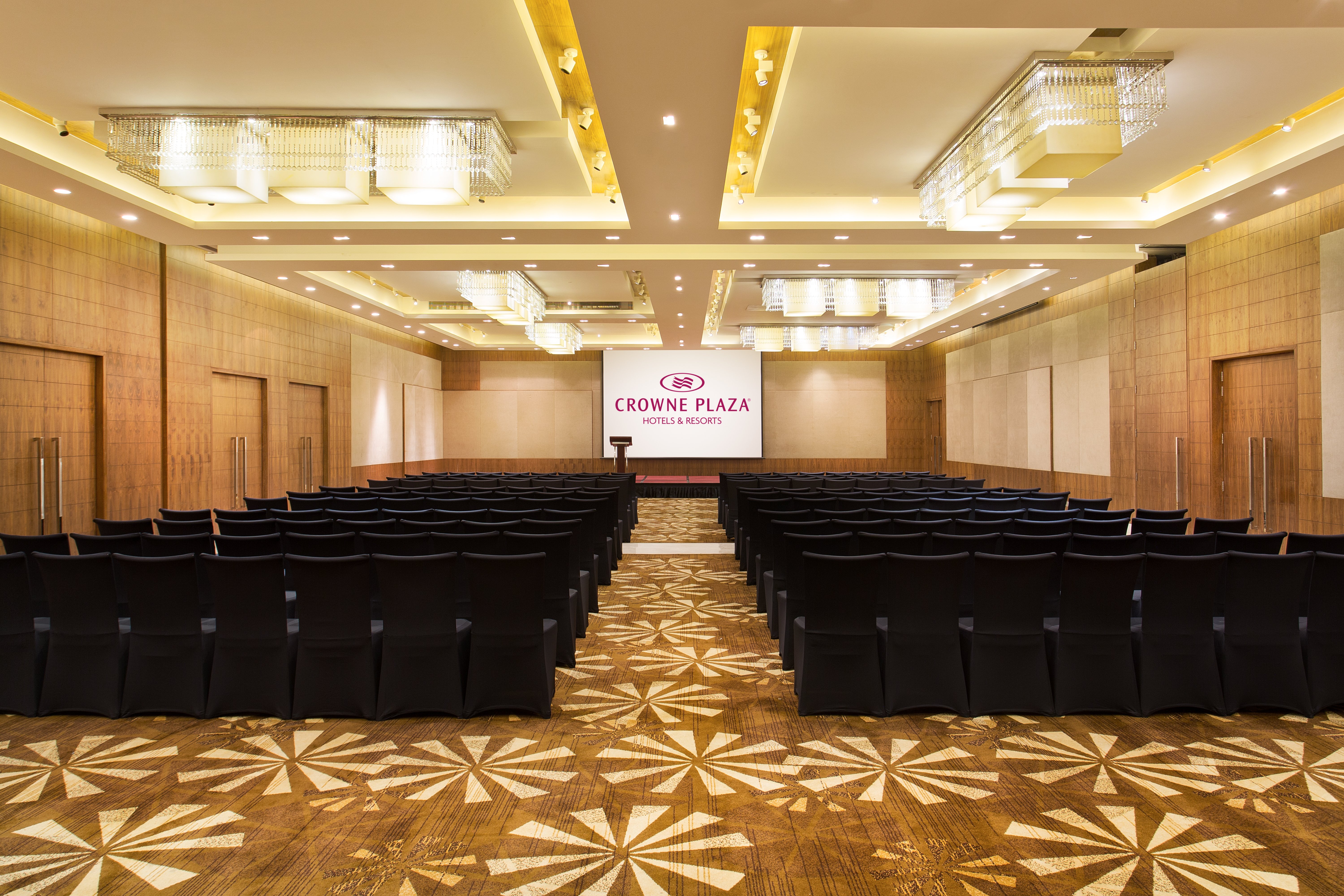 CROWNE PLAZA GREATER NOIDA 12/78