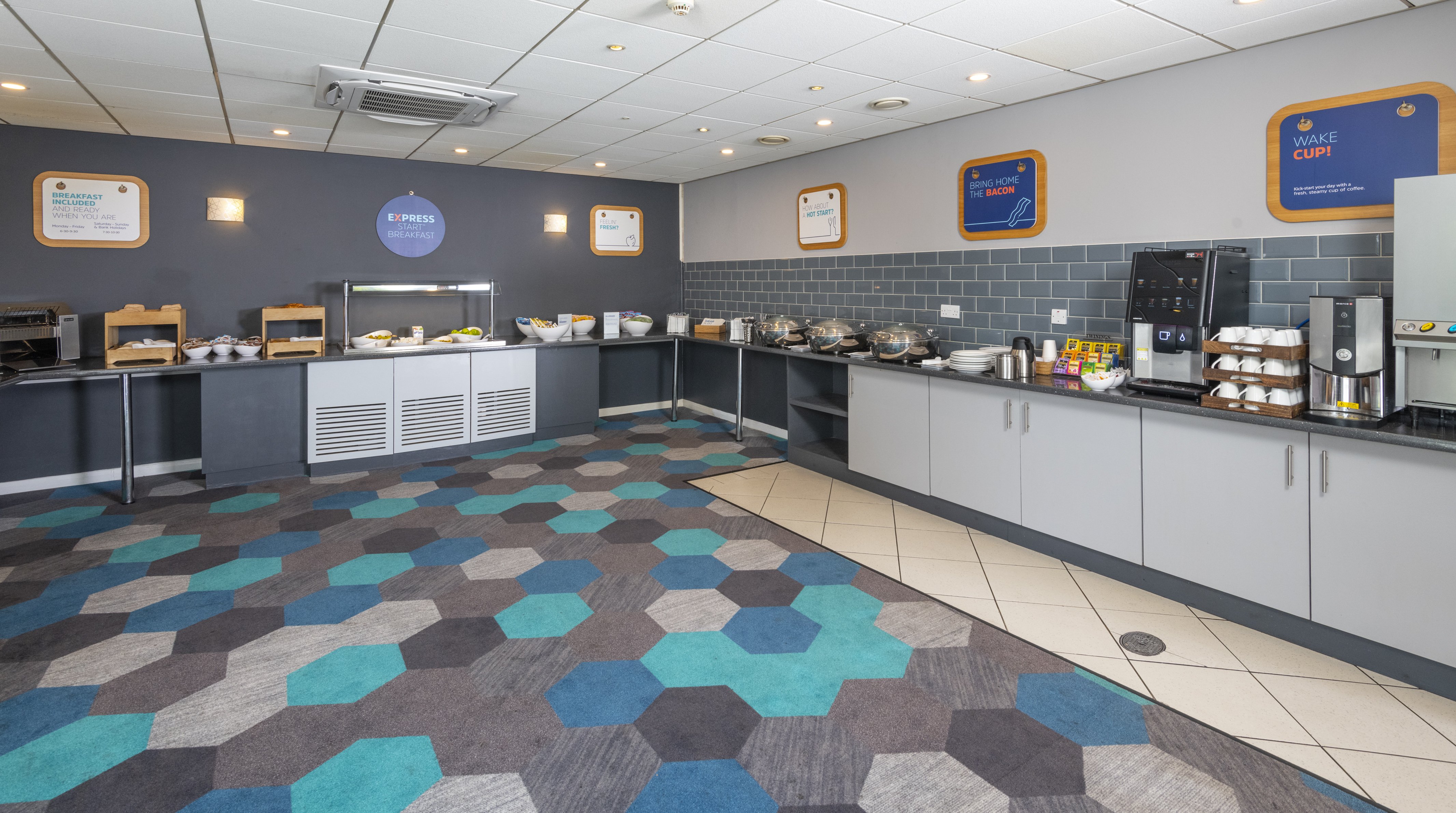 Holiday Inn Express Lichfield 35/38