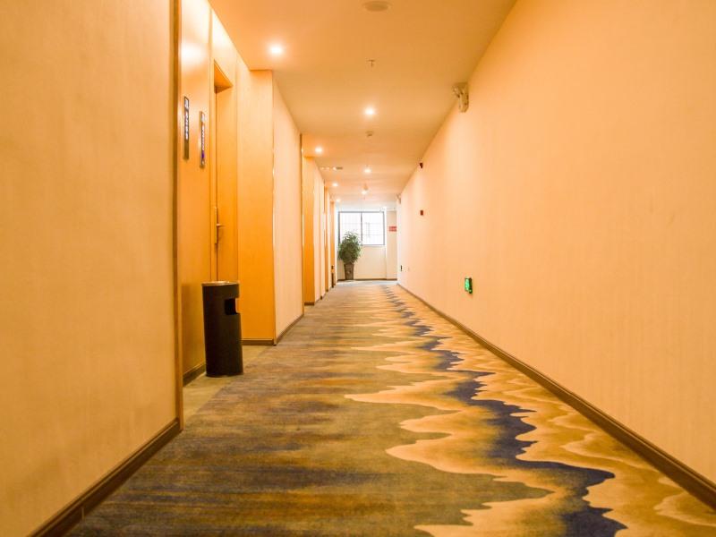 GreenTree Eastern Anshun Town Huangguoshu Avenue Jinhui Xindu Hotel 48/50