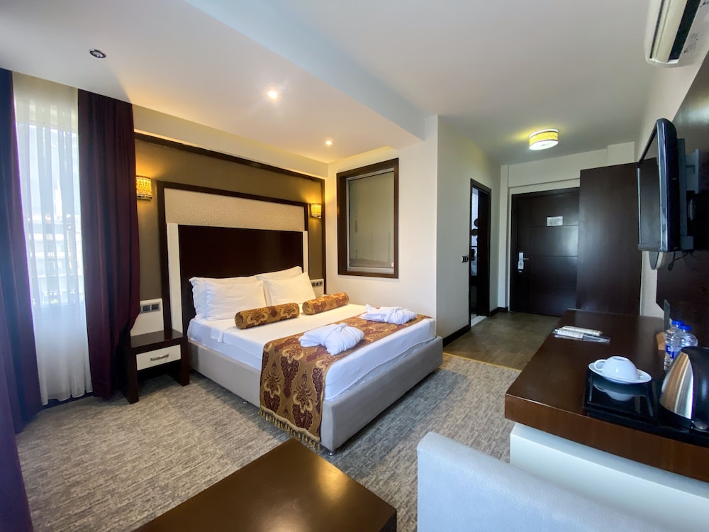 LAVIN OTEL 14/72