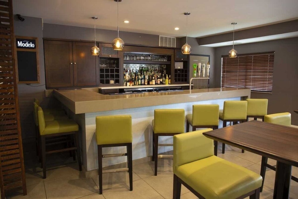 Country Inn & Suites By Radisson Hoffman Estates Il 28/31