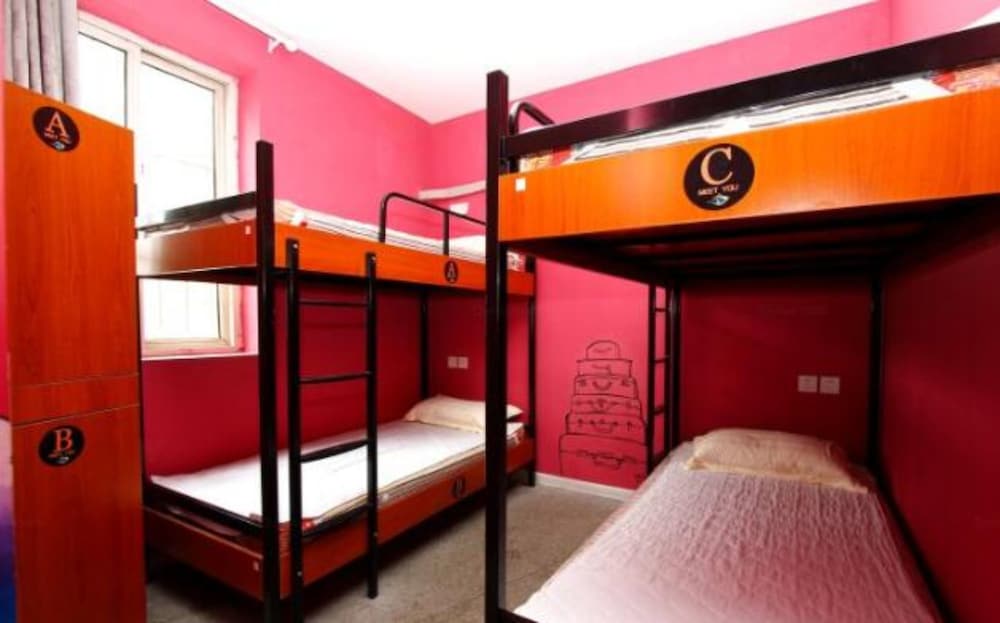 FEMALE DORM, 4 BEDS