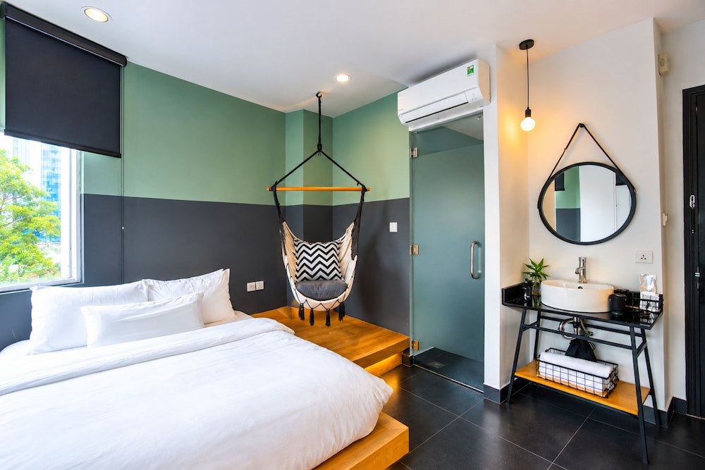 The Hammock Hotel 18/50