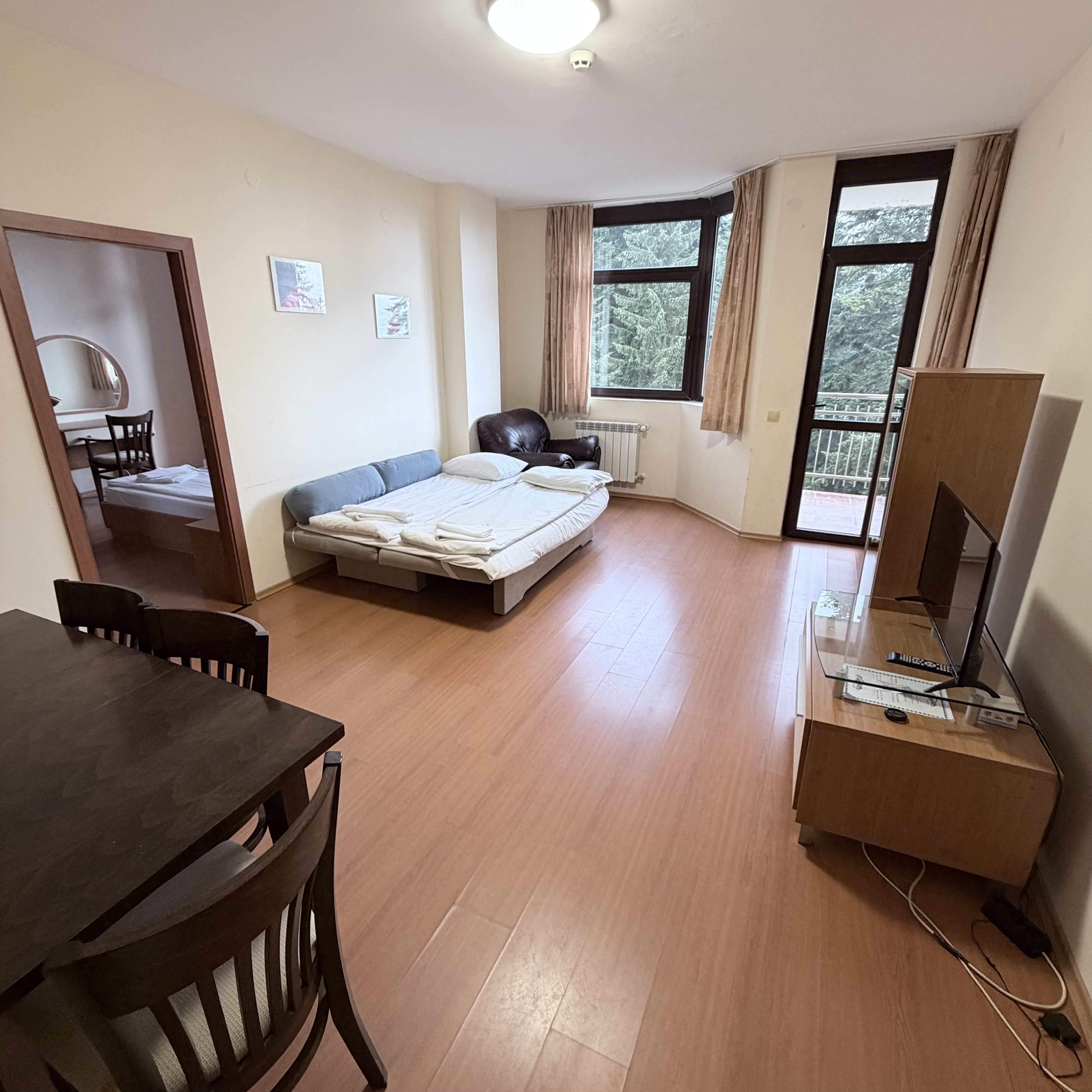 Persey Flora Apartments 17/50