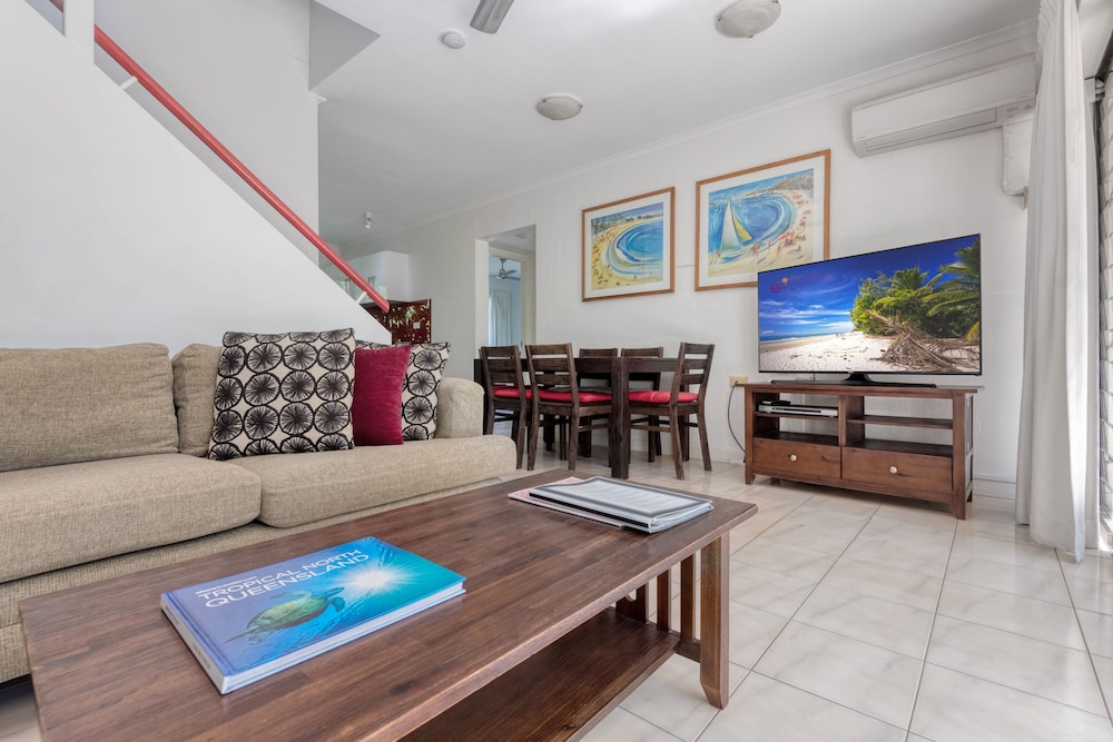 Tropical Reef Apartments Port Douglas 42/60