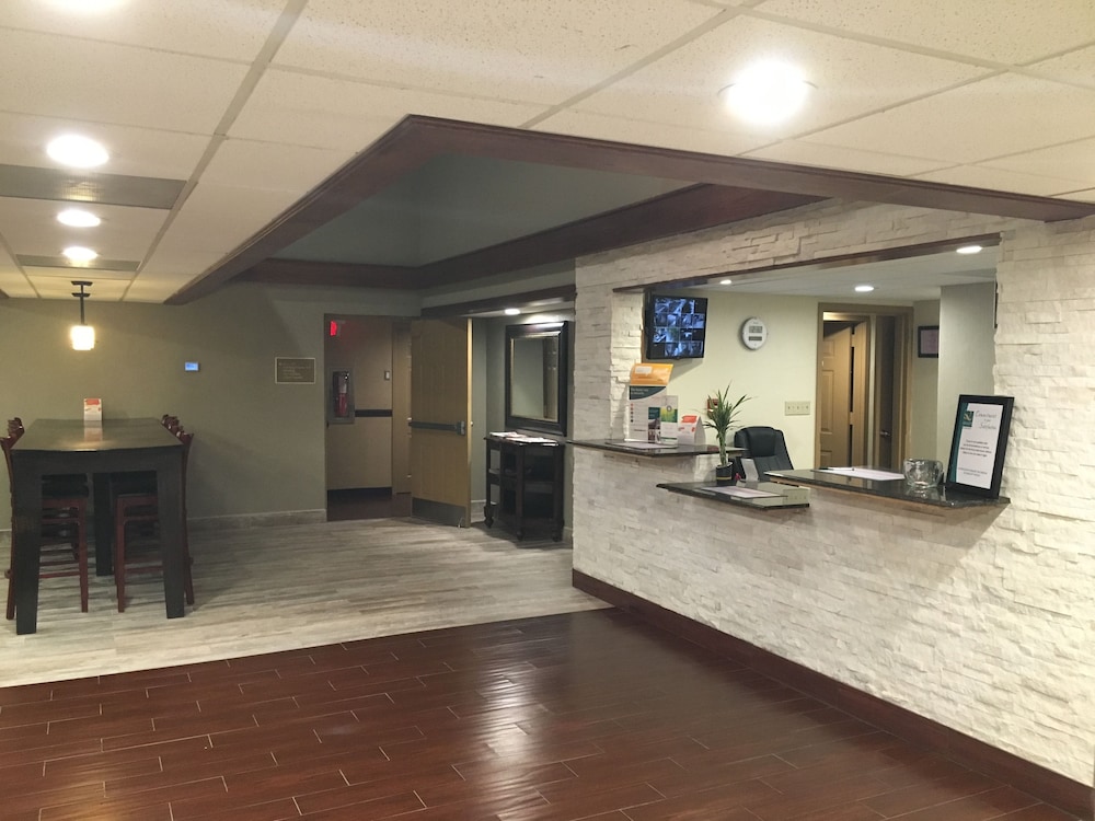 Quality Inn & Suites Winfield 27/44