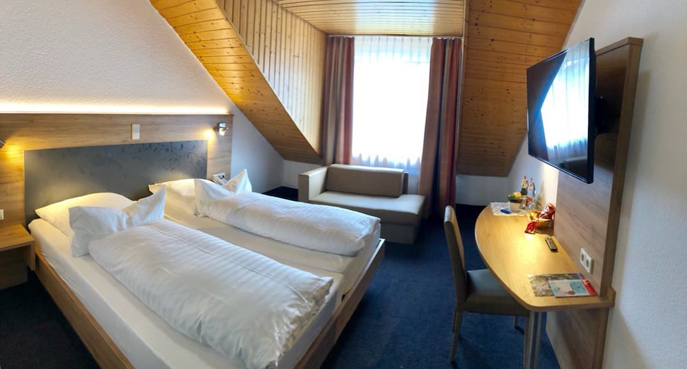 Tiptop Hotel Hirt 4/29