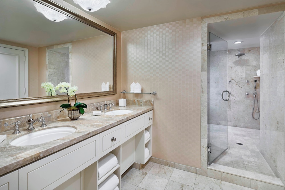 غرفة ديلوكس بسرير كينج، The Whitley A Luxury Collection Hotel Atlanta Buckhead 4/4