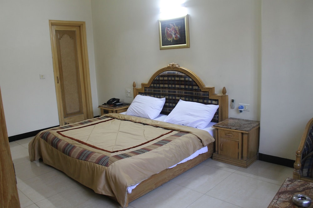 Sunstar Residency 20/62