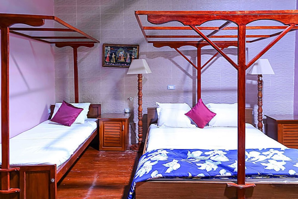 CHIRAMEL RESIDENCY FORTKOCHI 20/54