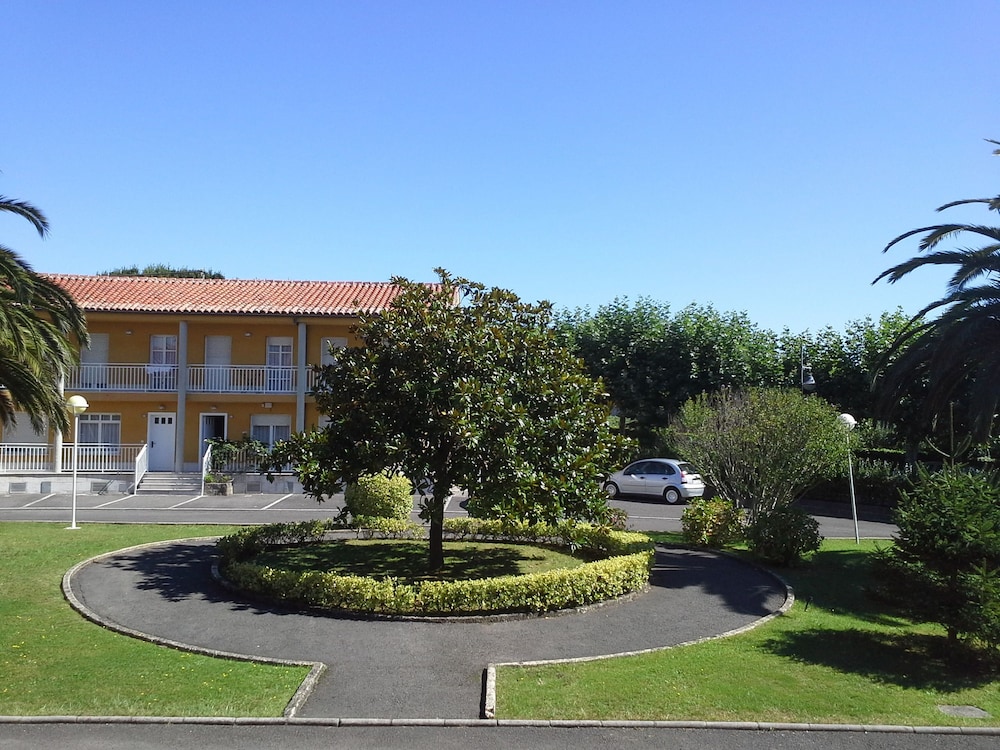 San Pedro Apartments 40/47