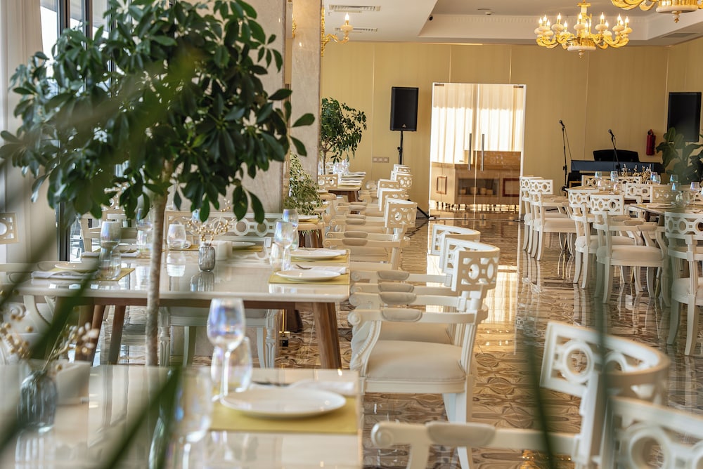 Panorama Lisi Grand Hotel 66/77